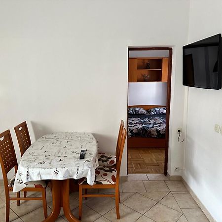 Apartments Kristina วีร์ ภายนอก รูปภาพ