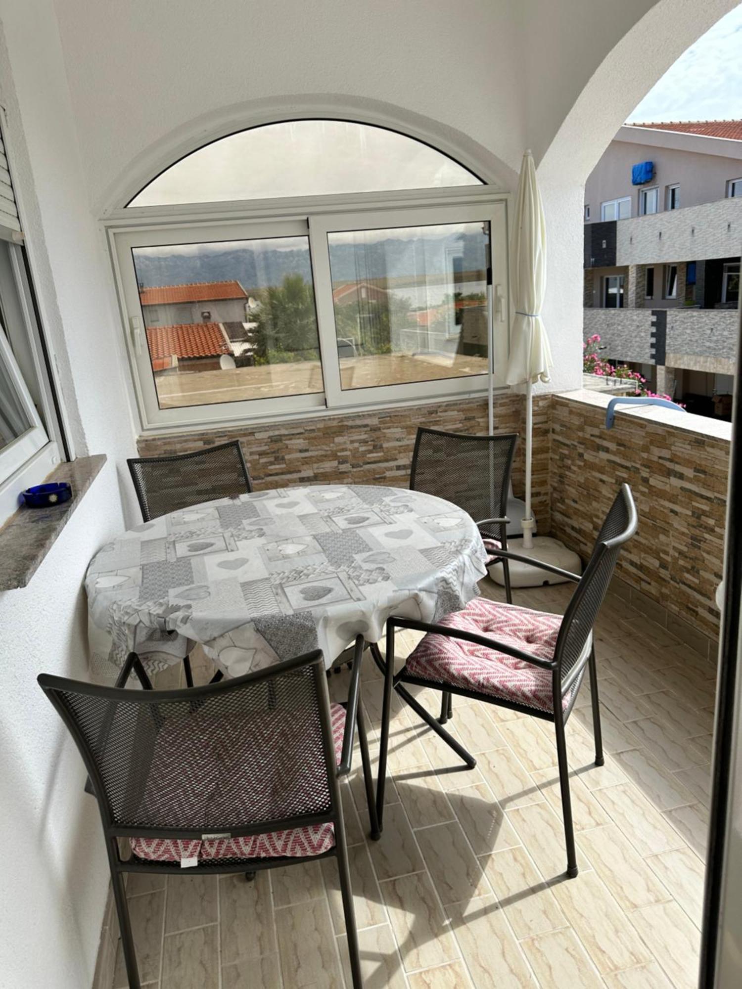 Apartments Kristina วีร์ ภายนอก รูปภาพ