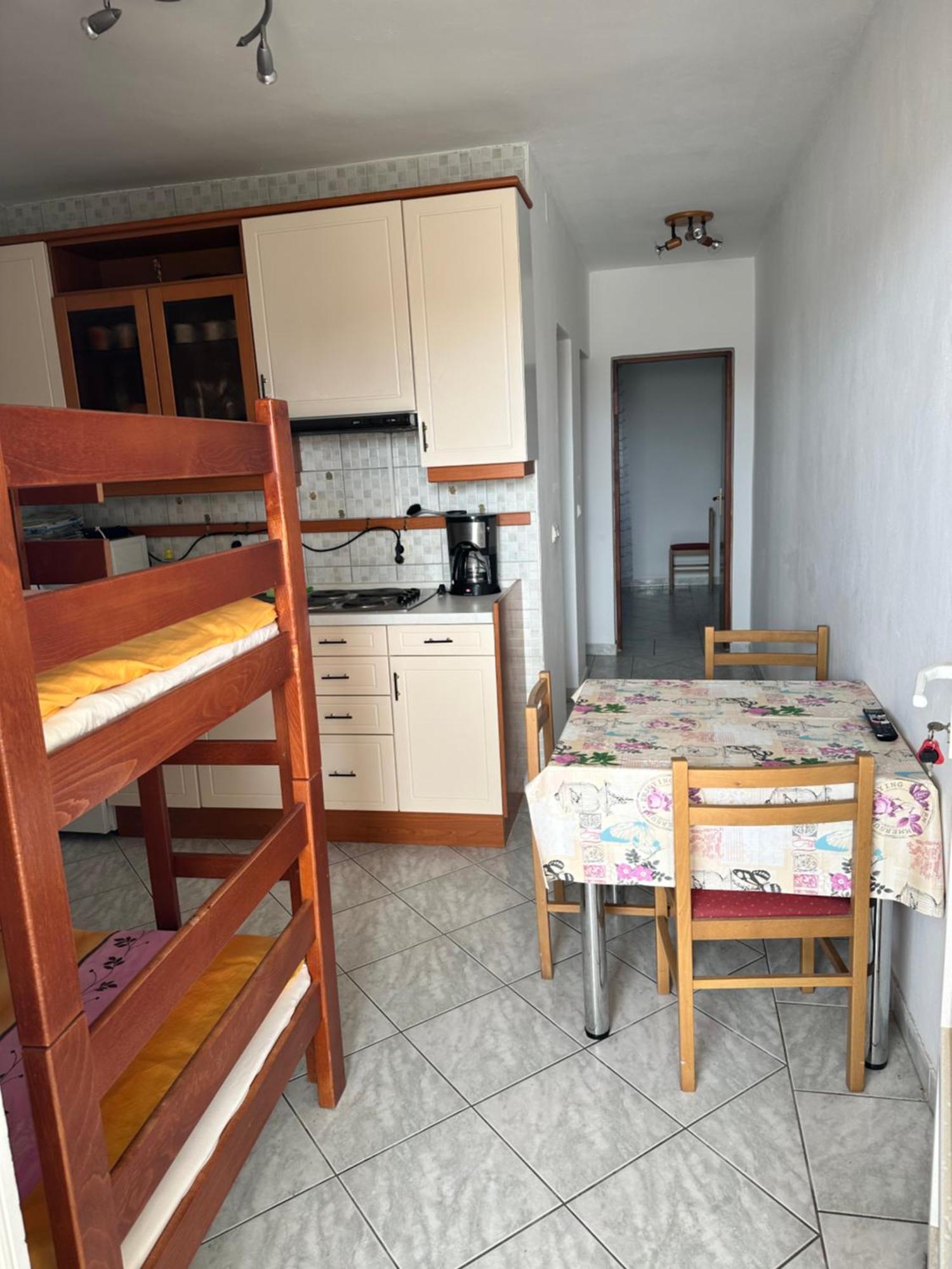 Apartments Kristina วีร์ ภายนอก รูปภาพ